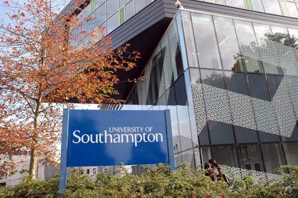 UK's Southampton Business School offers scholarships worth up to 35% of the  tuition fee to international students – India Education | Latest Education  News | Global Educational News | Recent Educational News