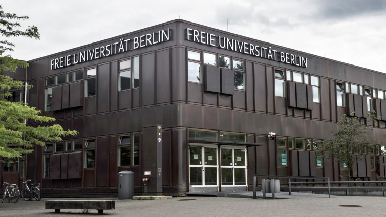 phd political science free university berlin