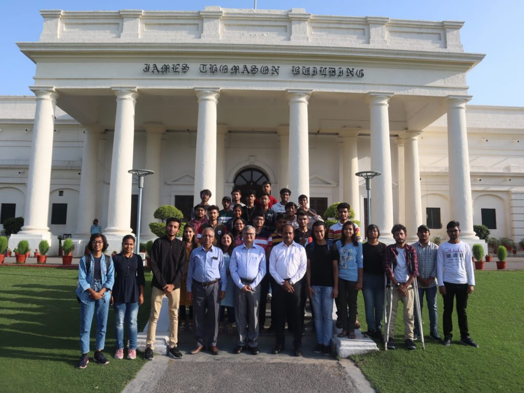 IIT Roorkee Conducts Its 4th ‘One-day Trip’ For School-going Students ...