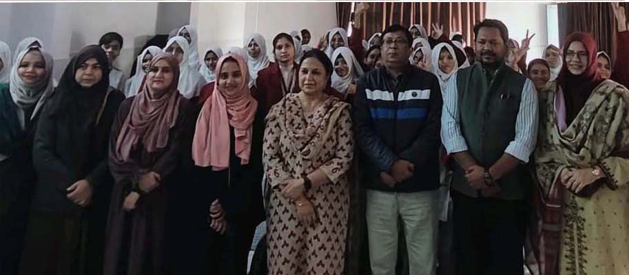 Prof-Romana-Siddiqi-Dr-Asif-Hasan-and-Dr-Sara-Javed-with-others-during-the-counselling-on-mental-health-at-AMU-City-Girls-High-School.jpg